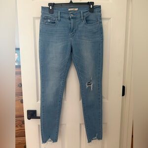 Levi’s 710 Super Skinny